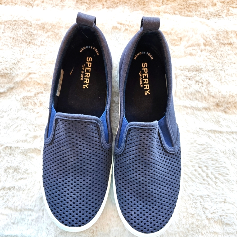 Sperry Women's Crest Twin Gore Perf Slip-On Sneakers – Navy, Size 8, Gently Used